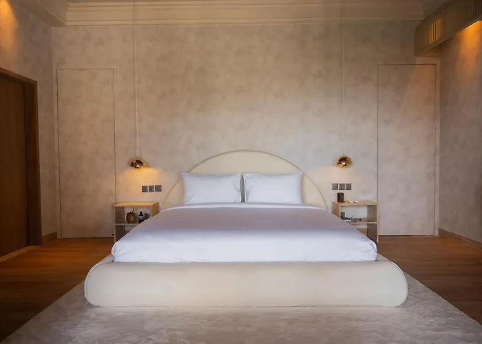 Poco Poco By Aayan Hotel 5*