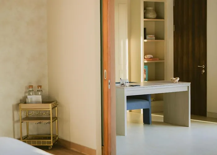 Poco Poco By Aayan Hotel 5*
